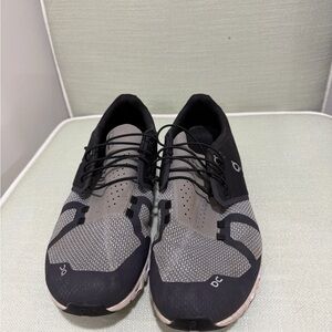 On Running Men's Athletic Shoes - Black and Gray